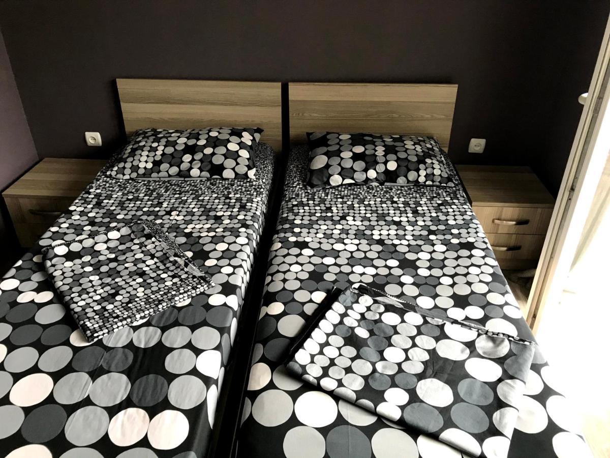 Dimi Apartment 高尼奥 外观 照片